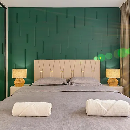 Blue Moon Apartment