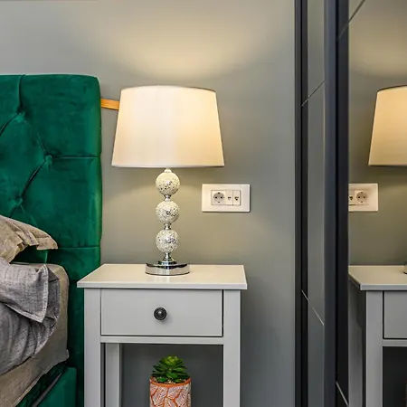 Blue Moon Apartment